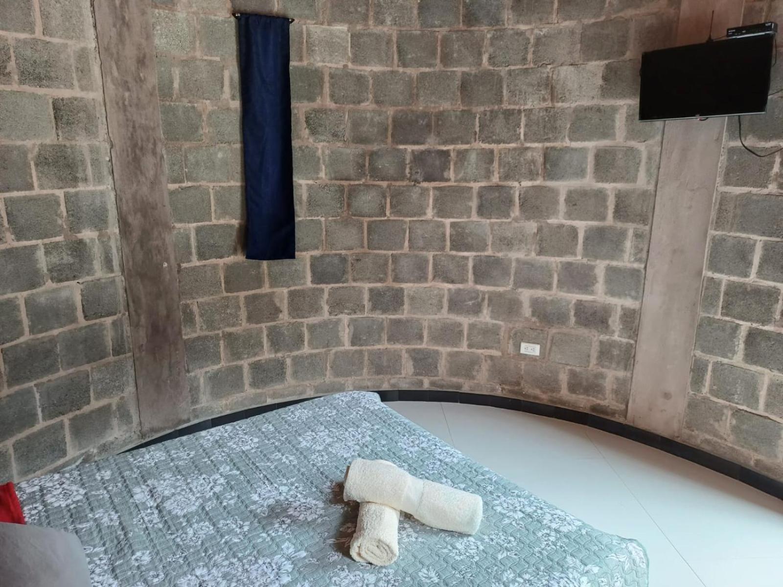 Hotel Castillo Roma モニキラ エクステリア 写真